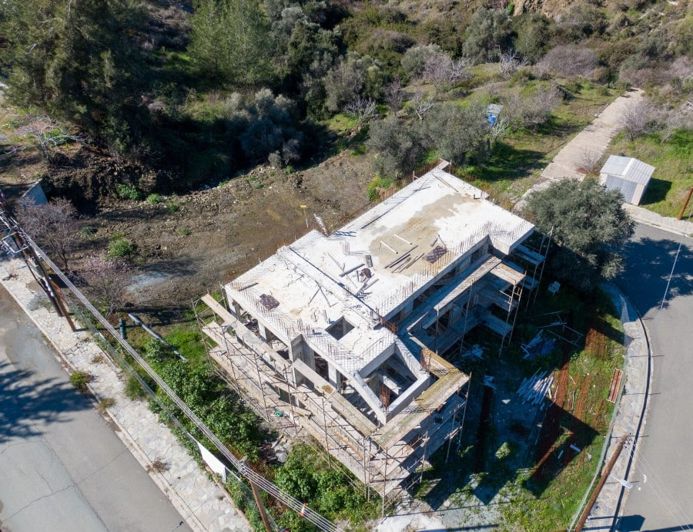 Image No.4-5 Bed House for sale