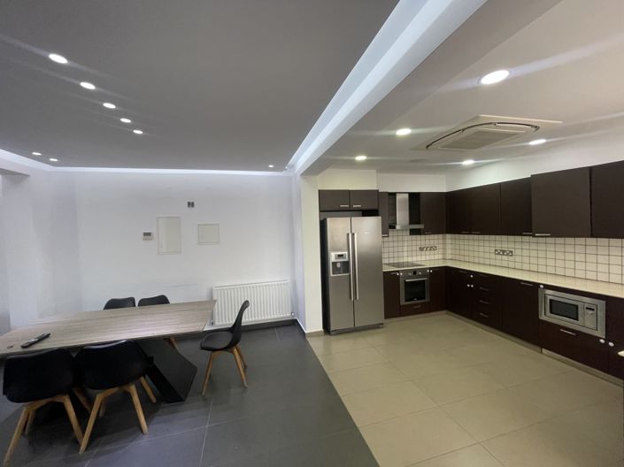 Image No.3-3 Bed House for sale