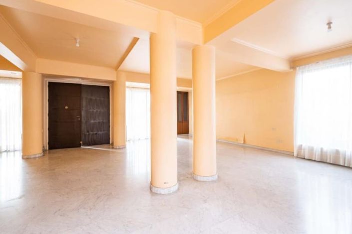 Image No.8-3 Bed House for sale