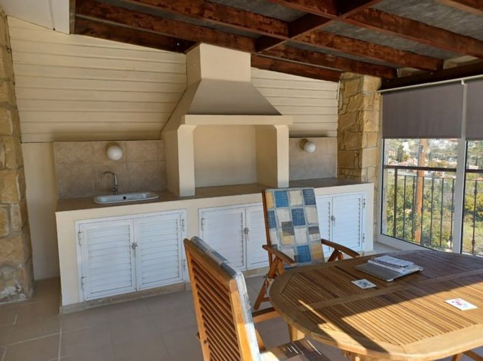 Image No.6-4 Bed House for sale