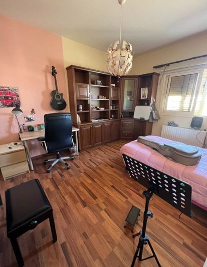 Image No.7-4 Bed House for sale