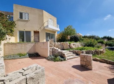 446610-town-house-for-sale-in-chlorakafull