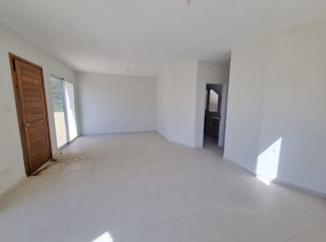 446616-town-house-for-sale-in-chlorakafull