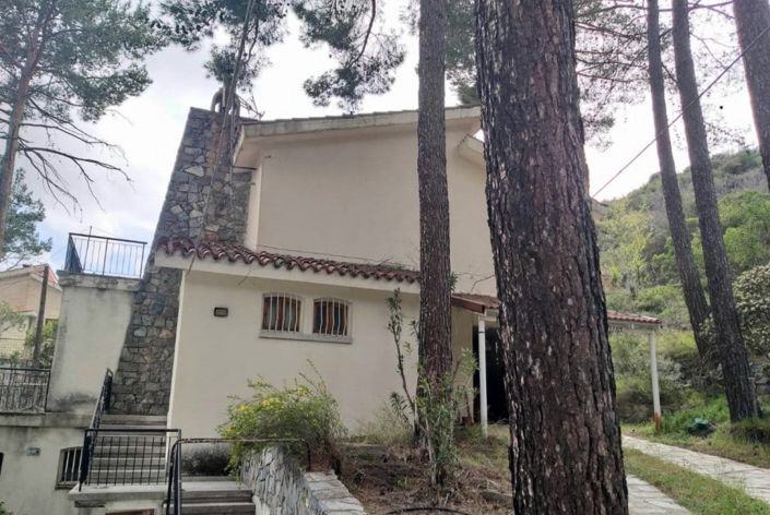 Image No.7-3 Bed House for sale