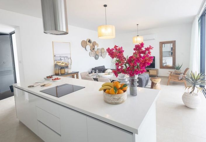 Image No.9-4 Bed House for sale