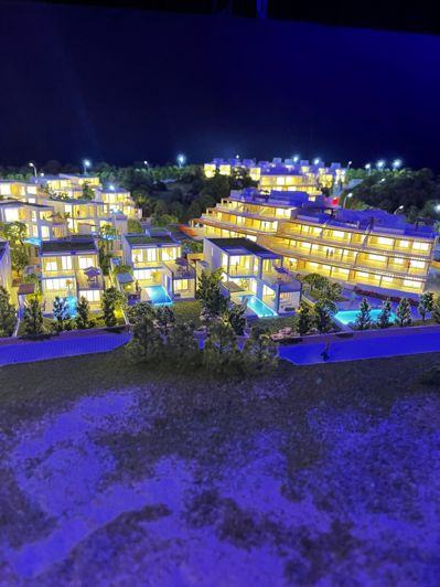 Image No.8-4 Bed House for sale