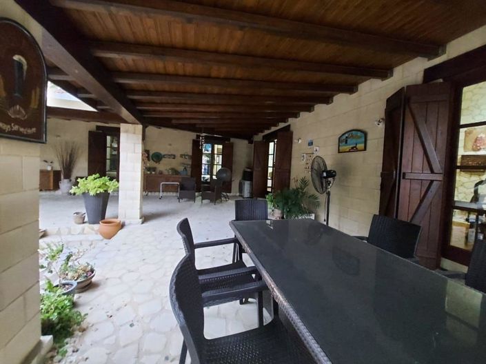 Image No.3-4 Bed House for sale