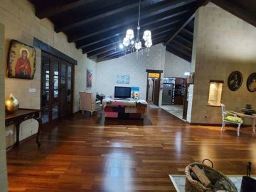 450196-bungalow-in-orokliniorig