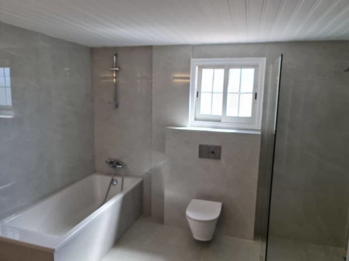 Image No.9-4 Bed House for sale