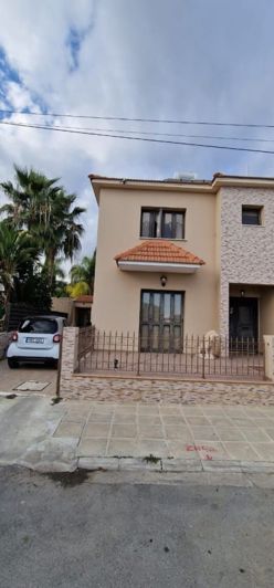 Image No.1-4 Bed House for sale