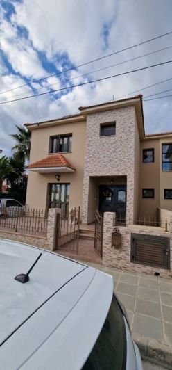 Image No.4-4 Bed House for sale