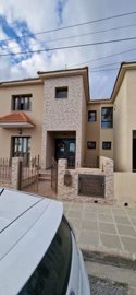 453097-house-in-verginafull