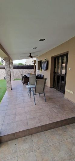 Image No.7-4 Bed House for sale