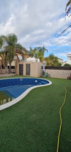 Image No.9-4 Bed House for sale