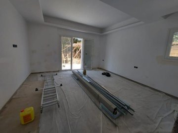454898-bungalow-in-pervoliafull
