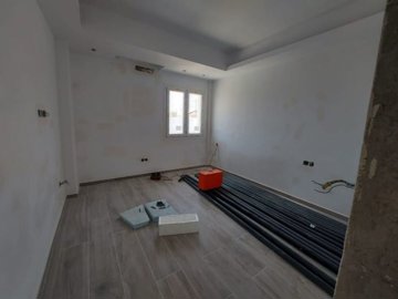 454899-bungalow-in-pervoliafull