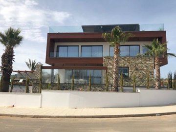1 - Ayia Napa, House