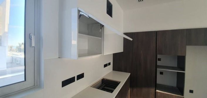 Image No.7-5 Bed House for sale