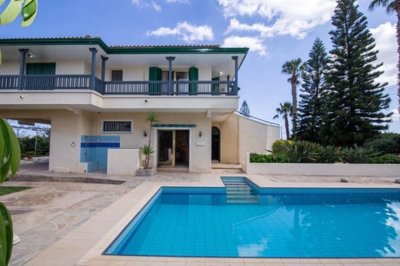 1 - Deryneia, House