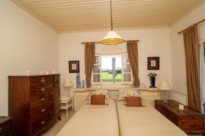 Image No.10-6 Bed House for sale