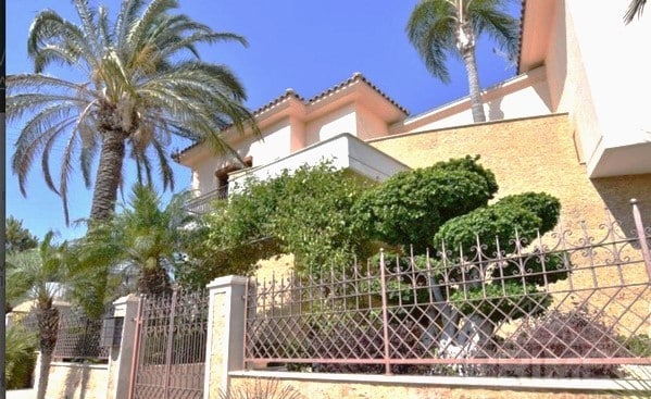 Image No.4-Maison de 5 chambres à vendre à Kalogirou