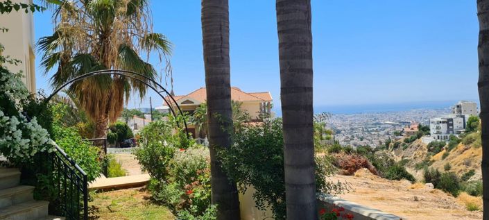 Image No.3-5 Bed House for sale