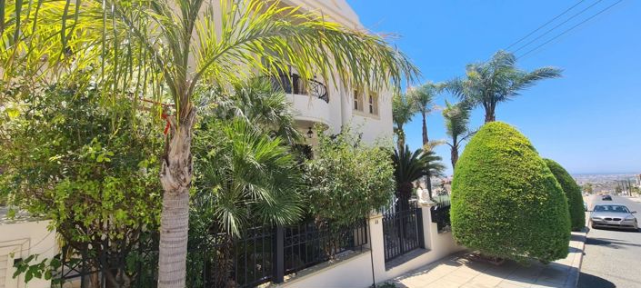 Image No.4-5 Bed House for sale