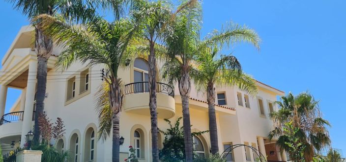 Image No.5-5 Bed House for sale