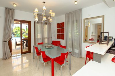 462035-detached-villa-for-sale-in-kouklia-aph