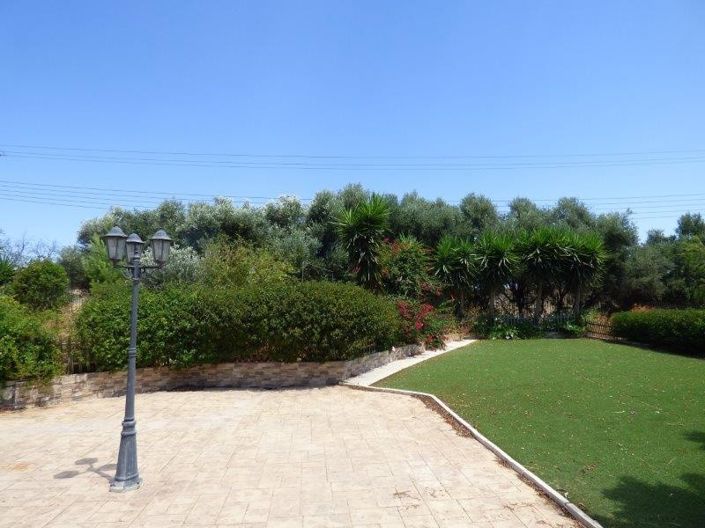 Image No.6-4 Bed House for sale