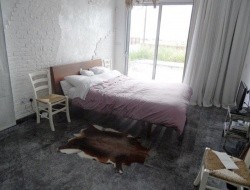 464120-amazing-three-bedroom-bungalow-for-sal