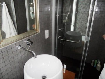 464123-amazing-three-bedroom-bungalow-for-sal
