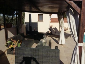 464136-beautiful-four-bedroom-villa-in-alethr