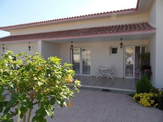 Image No.5-Maison de 3 chambres à vendre à Oroklini