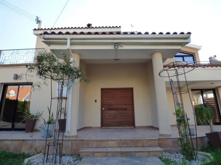 Image No.1-4 Bed House for sale