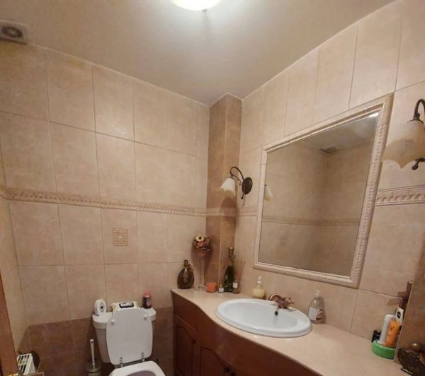 Image No.7-4 Bed House for sale