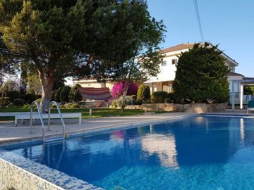 465038-detached-villa-for-sale-in-select-loca