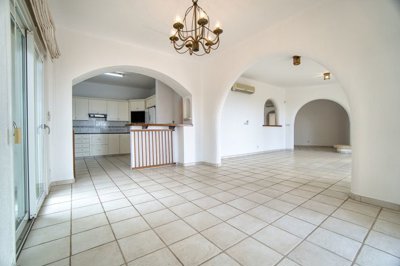 556194-detached-villa-for-sale-in-tala-kamare