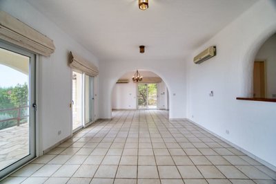 556190-detached-villa-for-sale-in-tala-kamare