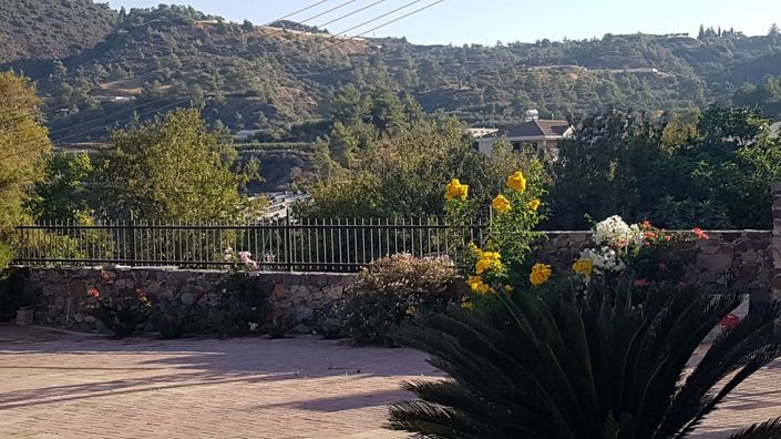 Image No.5-5 Bed House for sale