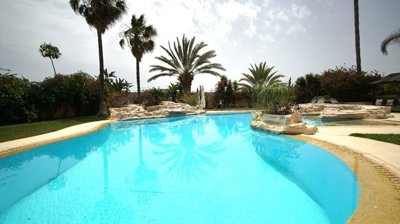 476874-detached-villa-for-sale-in-parekklisia