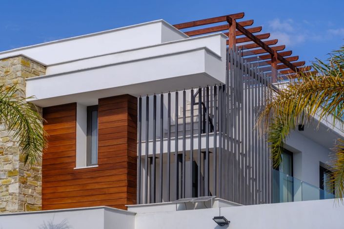 Image No.1-4 Bed House for sale