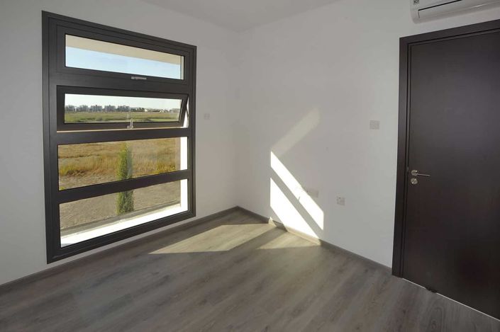 Image No.10-4 Bed House for sale