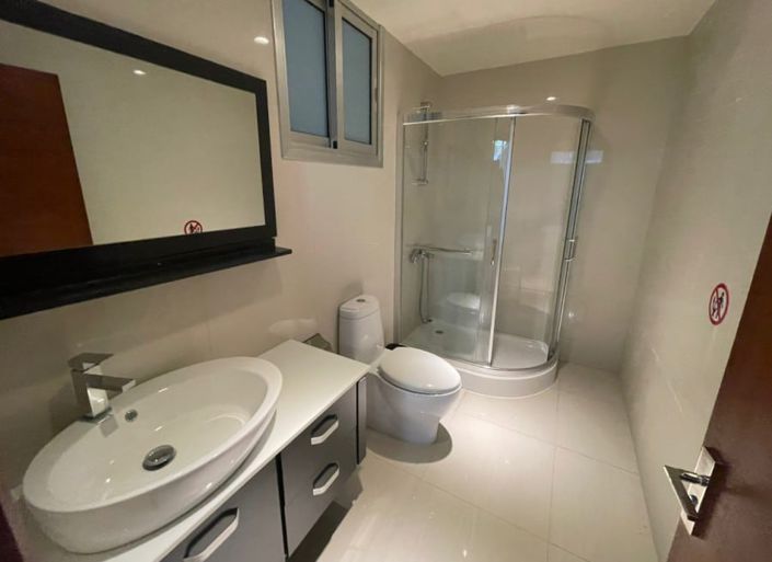 Image No.4-6 Bed House for sale