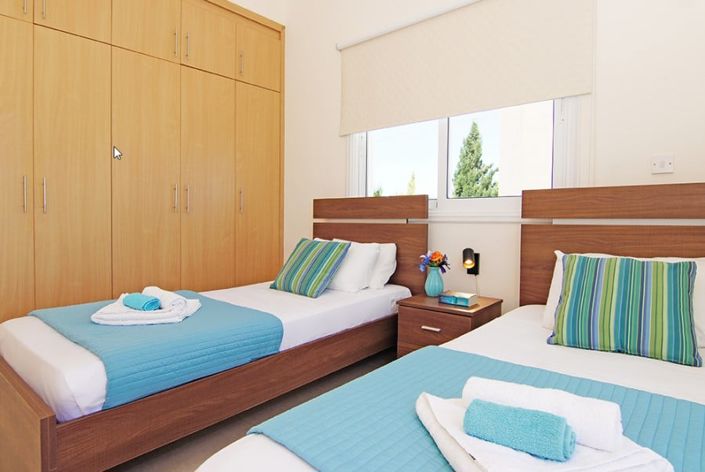 Image No.10-3 Bed House for sale