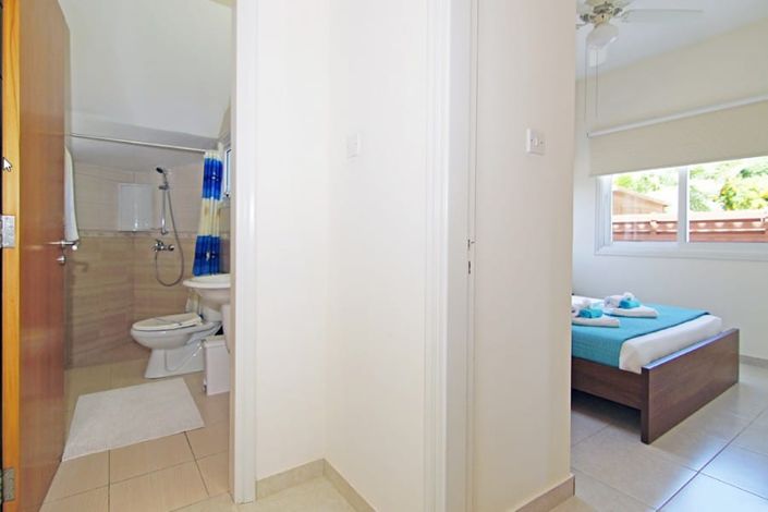 Image No.6-3 Bed House for sale