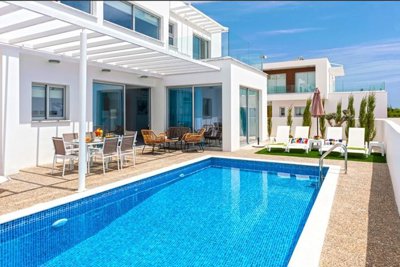 1 - Ayia Napa, House
