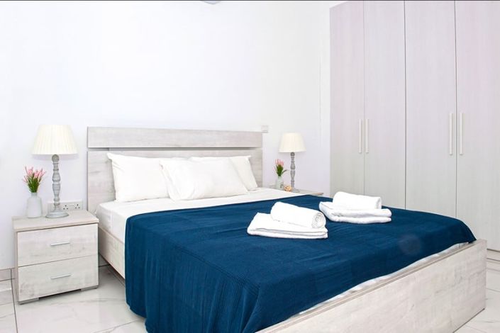 Image No.7-3 Bed House for sale