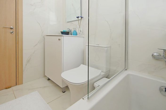 Image No.7-3 Bed House for sale