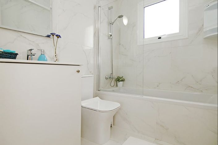 Image No.9-3 Bed House for sale